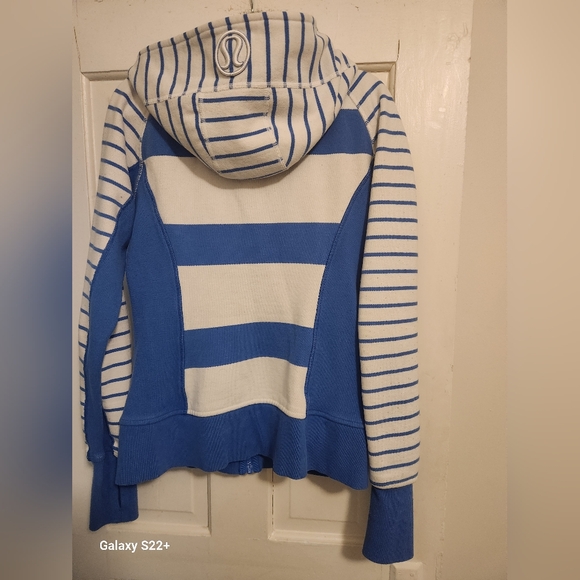 Lululemon scuba hoodie - Picture 4 of 4